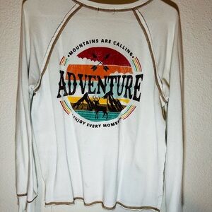 Maurice’s light weight sweatshirt